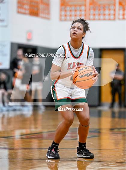 Thumbnail 1 in Robinson vs East Lincoln (East Lincoln Winter Jam) photogallery.