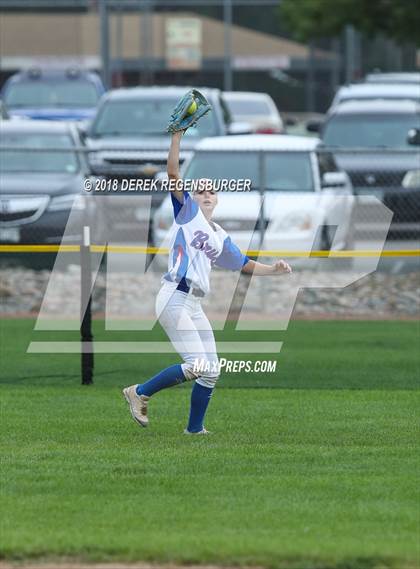 Thumbnail 1 in Mountain Range vs Cherry Creek (Loveland Softball Showcase) photogallery.