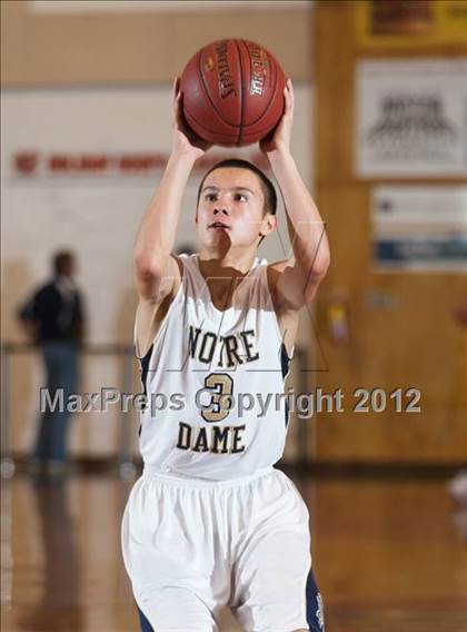 Thumbnail 3 in University vs. Notre Dame photogallery.