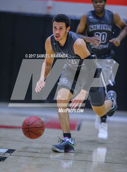 Thumbnail 2 in Sierra Canyon vs Righetti (Hart Holiday Classic) photogallery.
