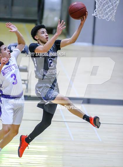Thumbnail 3 in Sierra Canyon vs Righetti (Hart Holiday Classic) photogallery.