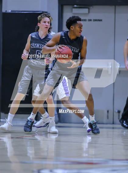 Thumbnail 3 in Sierra Canyon vs Righetti (Hart Holiday Classic) photogallery.