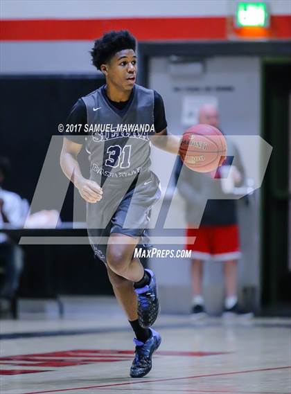 Thumbnail 1 in Sierra Canyon vs Righetti (Hart Holiday Classic) photogallery.