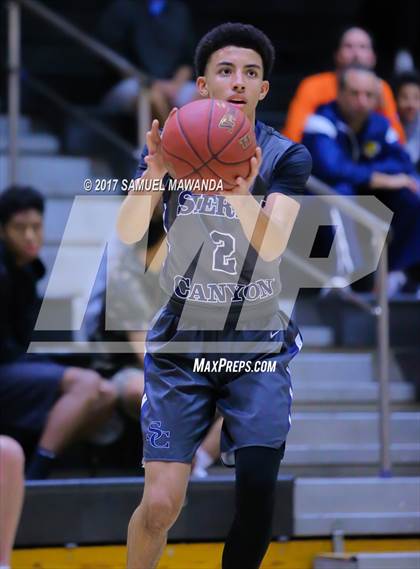 Thumbnail 3 in Sierra Canyon vs Righetti (Hart Holiday Classic) photogallery.
