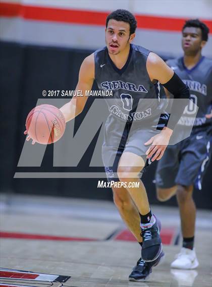 Thumbnail 3 in Sierra Canyon vs Righetti (Hart Holiday Classic) photogallery.
