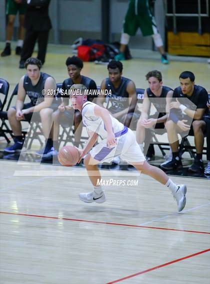 Thumbnail 3 in Sierra Canyon vs Righetti (Hart Holiday Classic) photogallery.