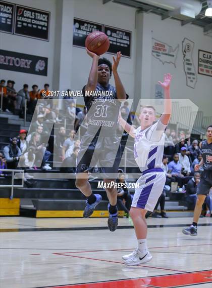 Thumbnail 3 in Sierra Canyon vs Righetti (Hart Holiday Classic) photogallery.