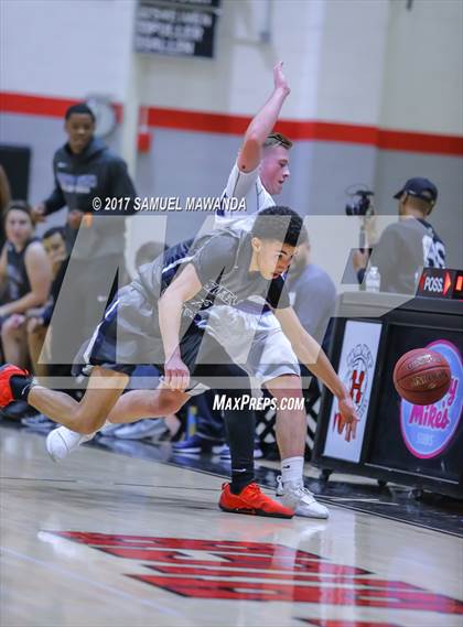 Thumbnail 2 in Sierra Canyon vs Righetti (Hart Holiday Classic) photogallery.