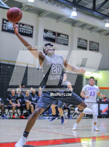 Thumbnail 1 in Sierra Canyon vs Righetti (Hart Holiday Classic) photogallery.