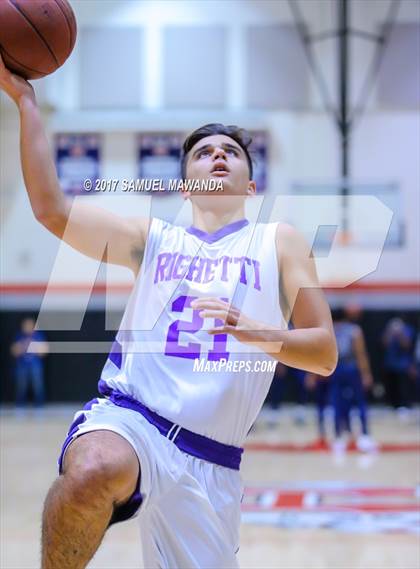 Thumbnail 2 in Sierra Canyon vs Righetti (Hart Holiday Classic) photogallery.