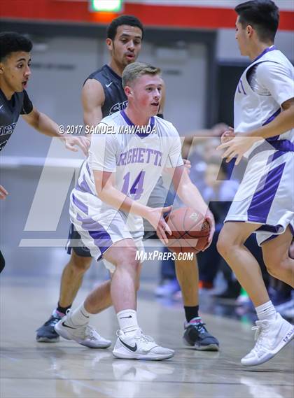 Thumbnail 3 in Sierra Canyon vs Righetti (Hart Holiday Classic) photogallery.