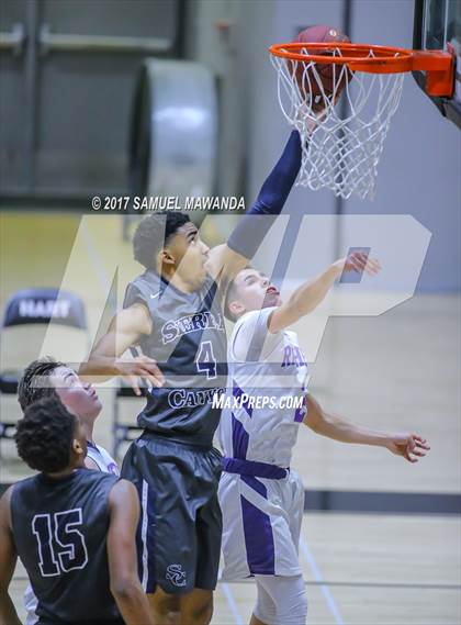 Thumbnail 3 in Sierra Canyon vs Righetti (Hart Holiday Classic) photogallery.