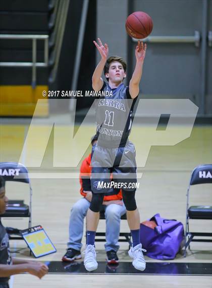 Thumbnail 3 in Sierra Canyon vs Righetti (Hart Holiday Classic) photogallery.