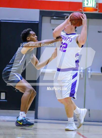 Thumbnail 1 in Sierra Canyon vs Righetti (Hart Holiday Classic) photogallery.