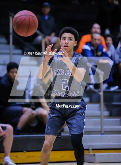 Thumbnail 2 in Sierra Canyon vs Righetti (Hart Holiday Classic) photogallery.