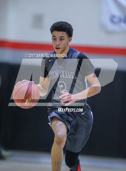 Thumbnail 3 in Sierra Canyon vs Righetti (Hart Holiday Classic) photogallery.