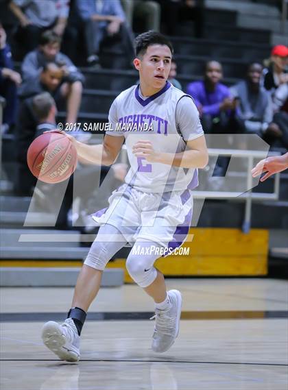 Thumbnail 3 in Sierra Canyon vs Righetti (Hart Holiday Classic) photogallery.