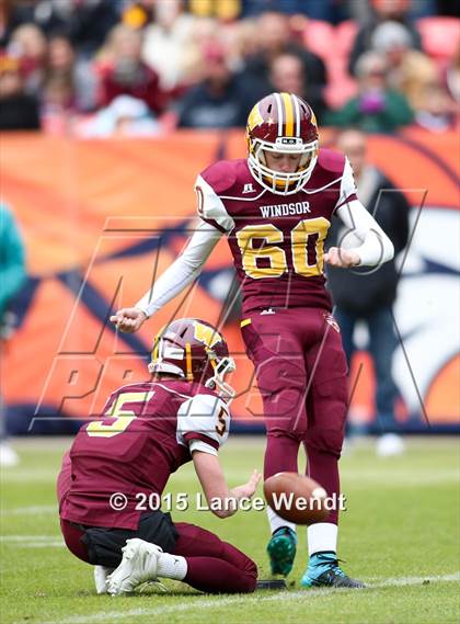Thumbnail 3 in Loveland v Windsor (CHSAA 4A Final) photogallery.