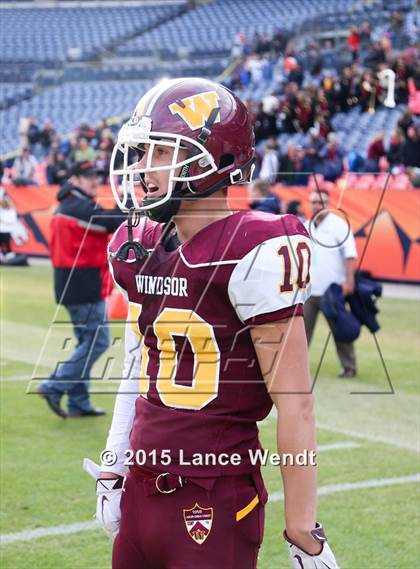 Thumbnail 2 in Loveland v Windsor (CHSAA 4A Final) photogallery.
