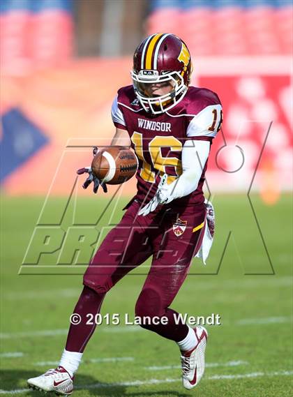 Thumbnail 1 in Loveland v Windsor (CHSAA 4A Final) photogallery.