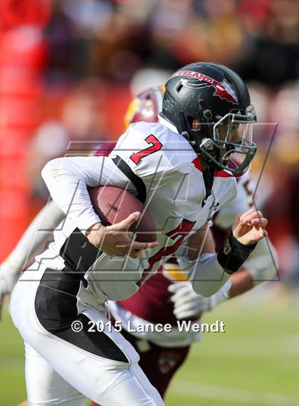 Thumbnail 3 in Loveland v Windsor (CHSAA 4A Final) photogallery.