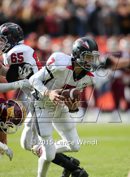 Thumbnail 2 in Loveland v Windsor (CHSAA 4A Final) photogallery.