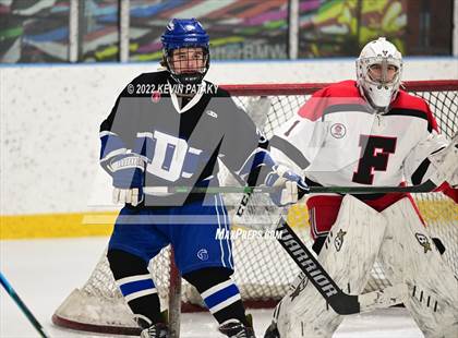 Thumbnail 3 in Darien @ Fairfield CoOp photogallery.