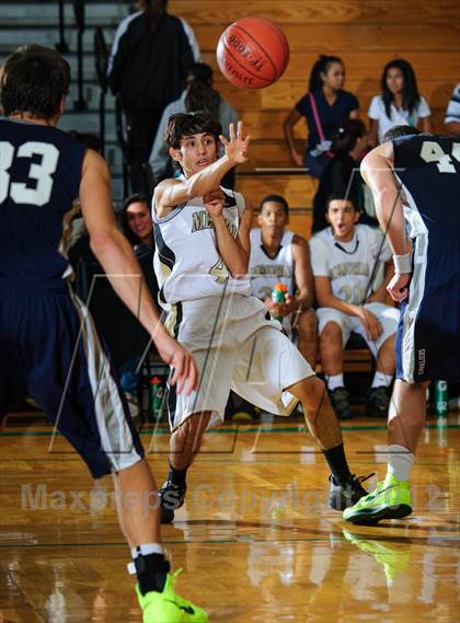 Thumbnail 3 in College Park vs. Pasadena Memorial (McDonald's Texas Invitational) photogallery.