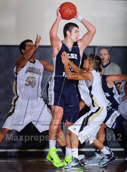 Thumbnail 3 in College Park vs. Pasadena Memorial (McDonald's Texas Invitational) photogallery.