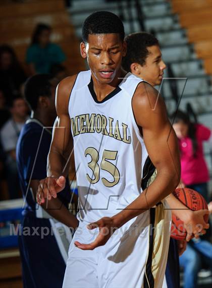 Thumbnail 2 in College Park vs. Pasadena Memorial (McDonald's Texas Invitational) photogallery.
