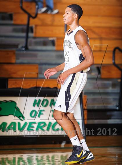 Thumbnail 2 in College Park vs. Pasadena Memorial (McDonald's Texas Invitational) photogallery.