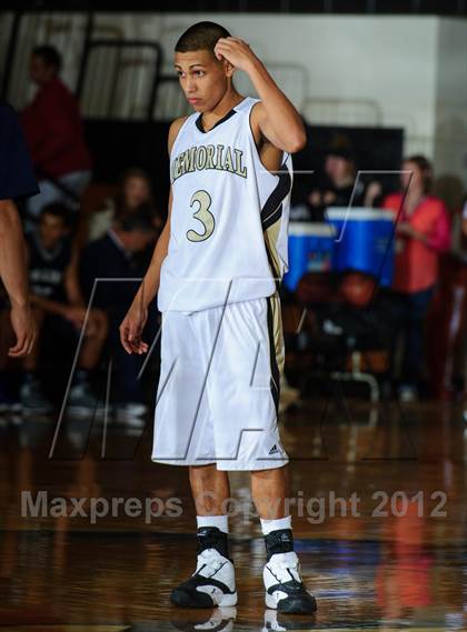 Thumbnail 3 in College Park vs. Pasadena Memorial (McDonald's Texas Invitational) photogallery.