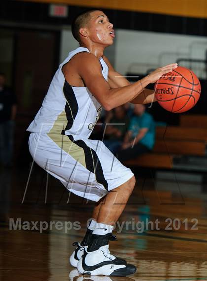 Thumbnail 1 in College Park vs. Pasadena Memorial (McDonald's Texas Invitational) photogallery.