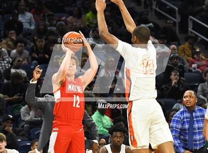 Thumbnail 2 in Mater Dei vs. Whitney Young (Chicago Elite Classic) photogallery.