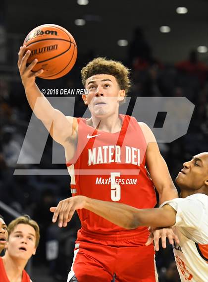 Thumbnail 3 in Mater Dei vs. Whitney Young (Chicago Elite Classic) photogallery.