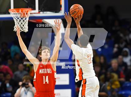 Thumbnail 1 in Mater Dei vs. Whitney Young (Chicago Elite Classic) photogallery.