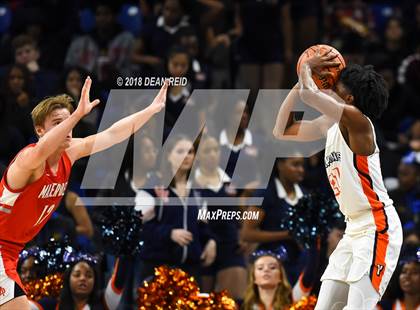 Thumbnail 2 in Mater Dei vs. Whitney Young (Chicago Elite Classic) photogallery.