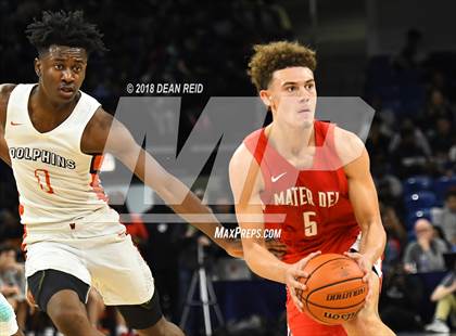 Thumbnail 3 in Mater Dei vs. Whitney Young (Chicago Elite Classic) photogallery.