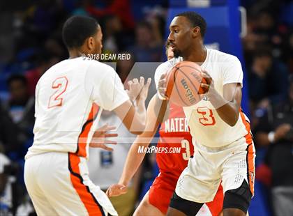 Thumbnail 3 in Mater Dei vs. Whitney Young (Chicago Elite Classic) photogallery.