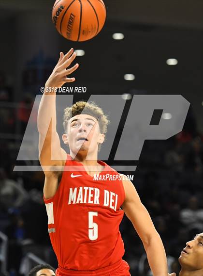 Thumbnail 1 in Mater Dei vs. Whitney Young (Chicago Elite Classic) photogallery.