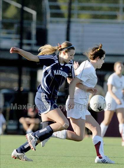 Thumbnail 2 in Marymount @ Oaks Christian (CIF SS Playoffs) photogallery.