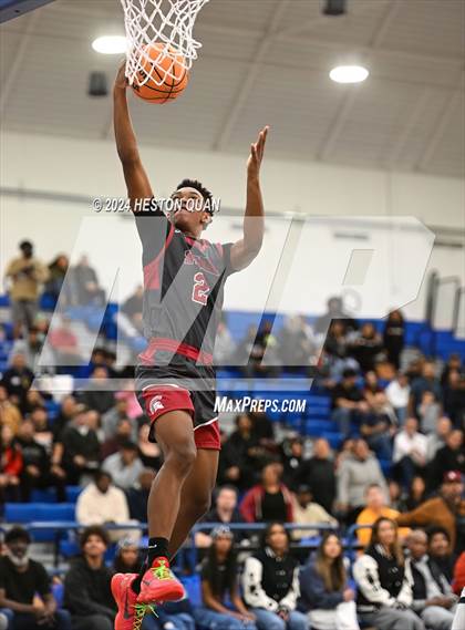 Thumbnail 1 in  St. Pius X-St. Matthias Academy vs. Sierra Canyon (Elite Invitational) photogallery.
