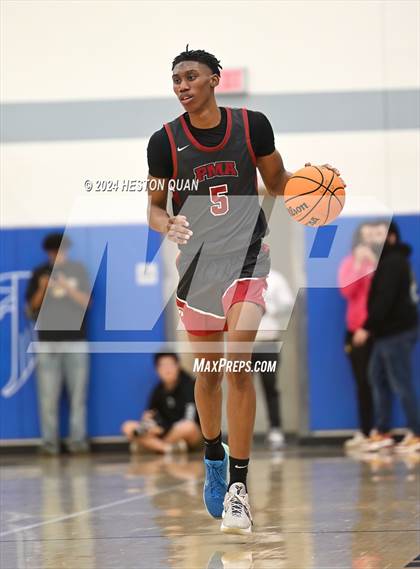 Thumbnail 1 in  St. Pius X-St. Matthias Academy vs. Sierra Canyon (Elite Invitational) photogallery.