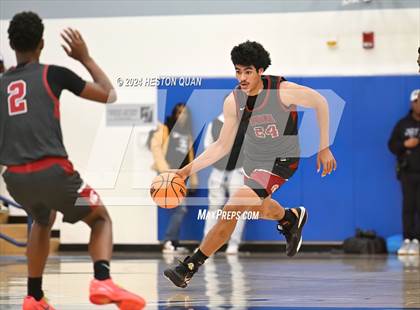 Thumbnail 3 in  St. Pius X-St. Matthias Academy vs. Sierra Canyon (Elite Invitational) photogallery.
