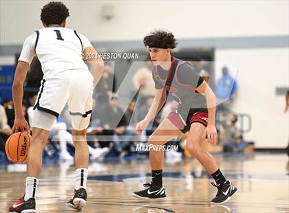 Thumbnail 3 in  St. Pius X-St. Matthias Academy vs. Sierra Canyon (Elite Invitational) photogallery.