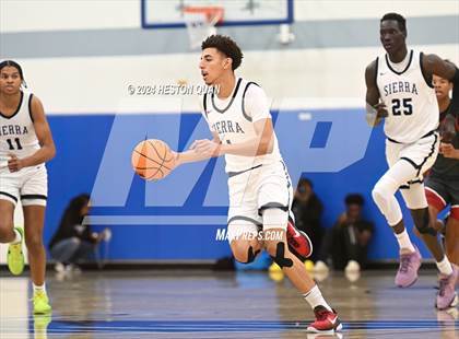 Thumbnail 3 in  St. Pius X-St. Matthias Academy vs. Sierra Canyon (Elite Invitational) photogallery.