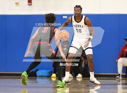 Thumbnail 3 in  St. Pius X-St. Matthias Academy vs. Sierra Canyon (Elite Invitational) photogallery.
