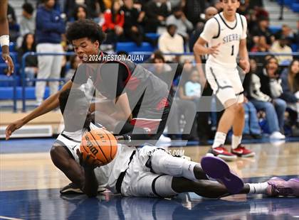 Thumbnail 2 in  St. Pius X-St. Matthias Academy vs. Sierra Canyon (Elite Invitational) photogallery.