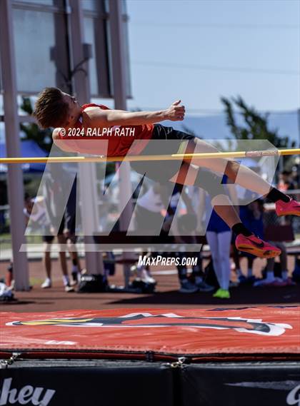 Thumbnail 3 in Corning Invitational photogallery.