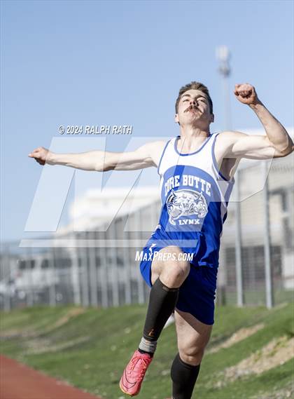 Thumbnail 1 in Corning Invitational photogallery.